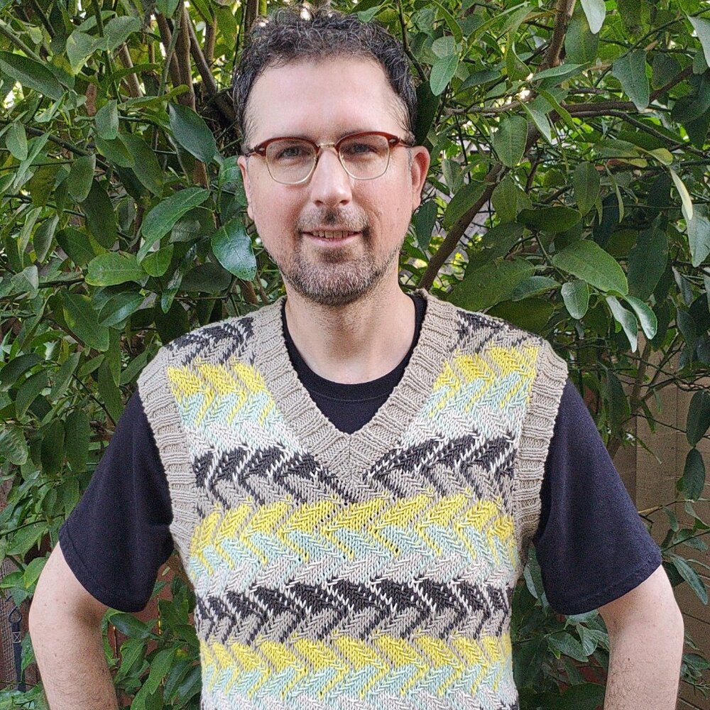 Zara lose cableknit vneck sweater vest chevron diagonal pattern preppy vintage